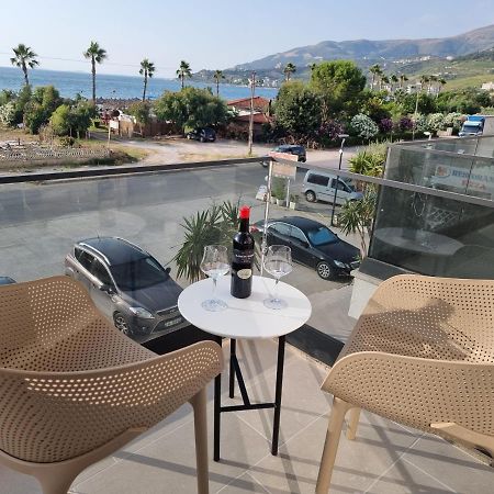 Remar Apartments Vlorë Buitenkant foto