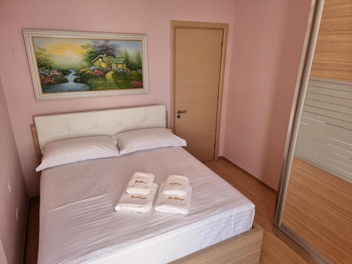 Remar Apartments Vlorë Buitenkant foto