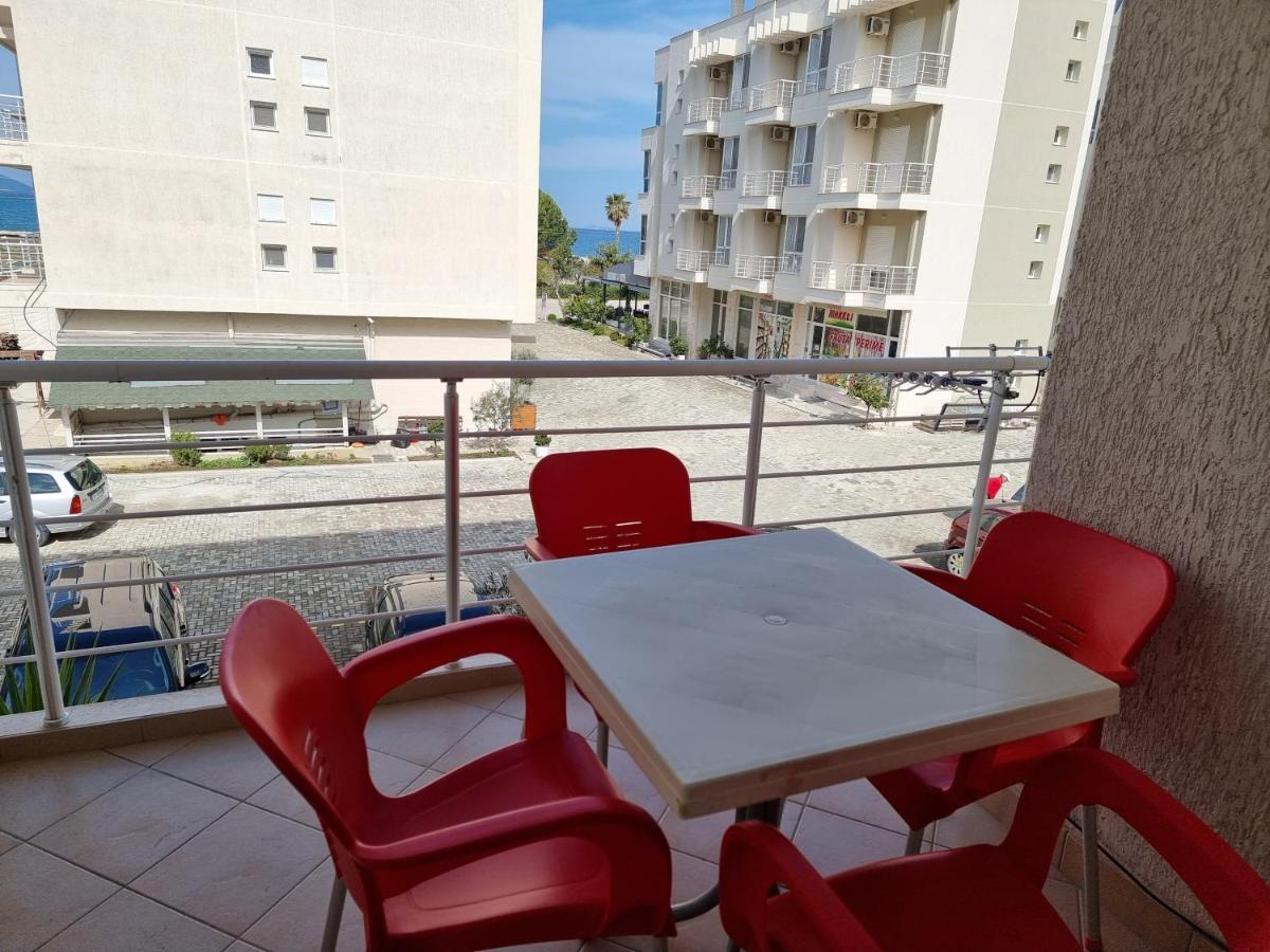 Remar Apartments Vlorë Buitenkant foto