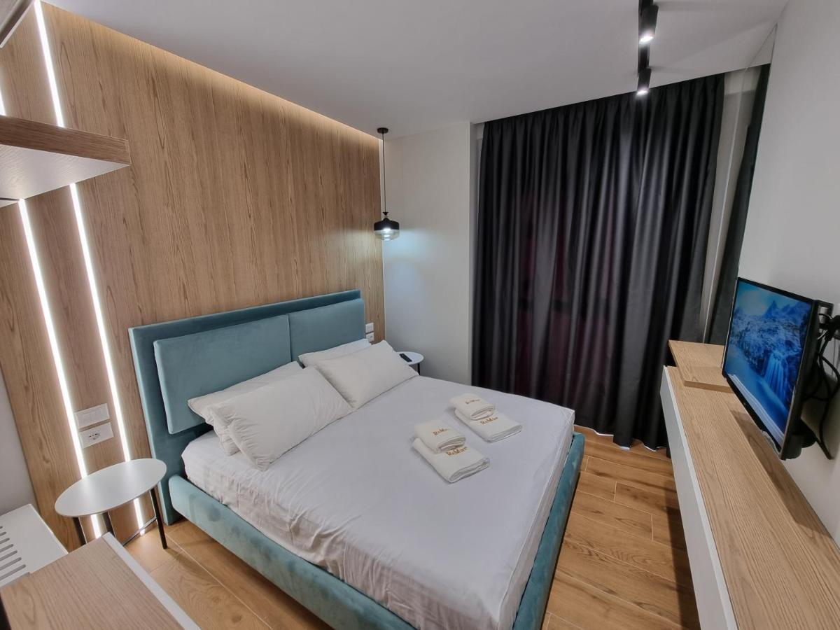 Remar Apartments Vlorë Buitenkant foto