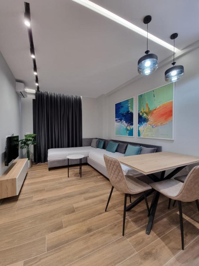 Remar Apartments Vlorë Buitenkant foto