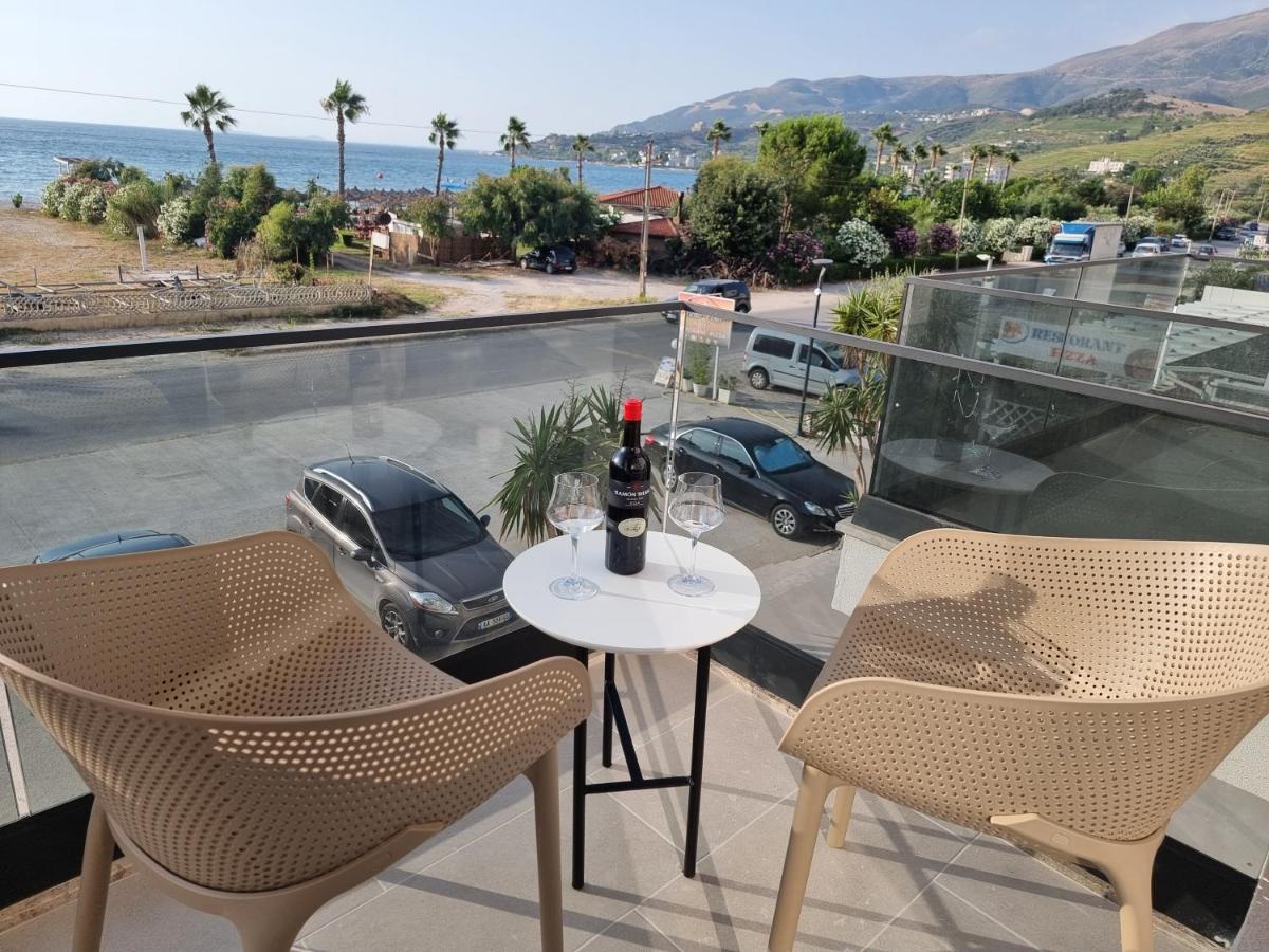 Remar Apartments Vlorë Buitenkant foto