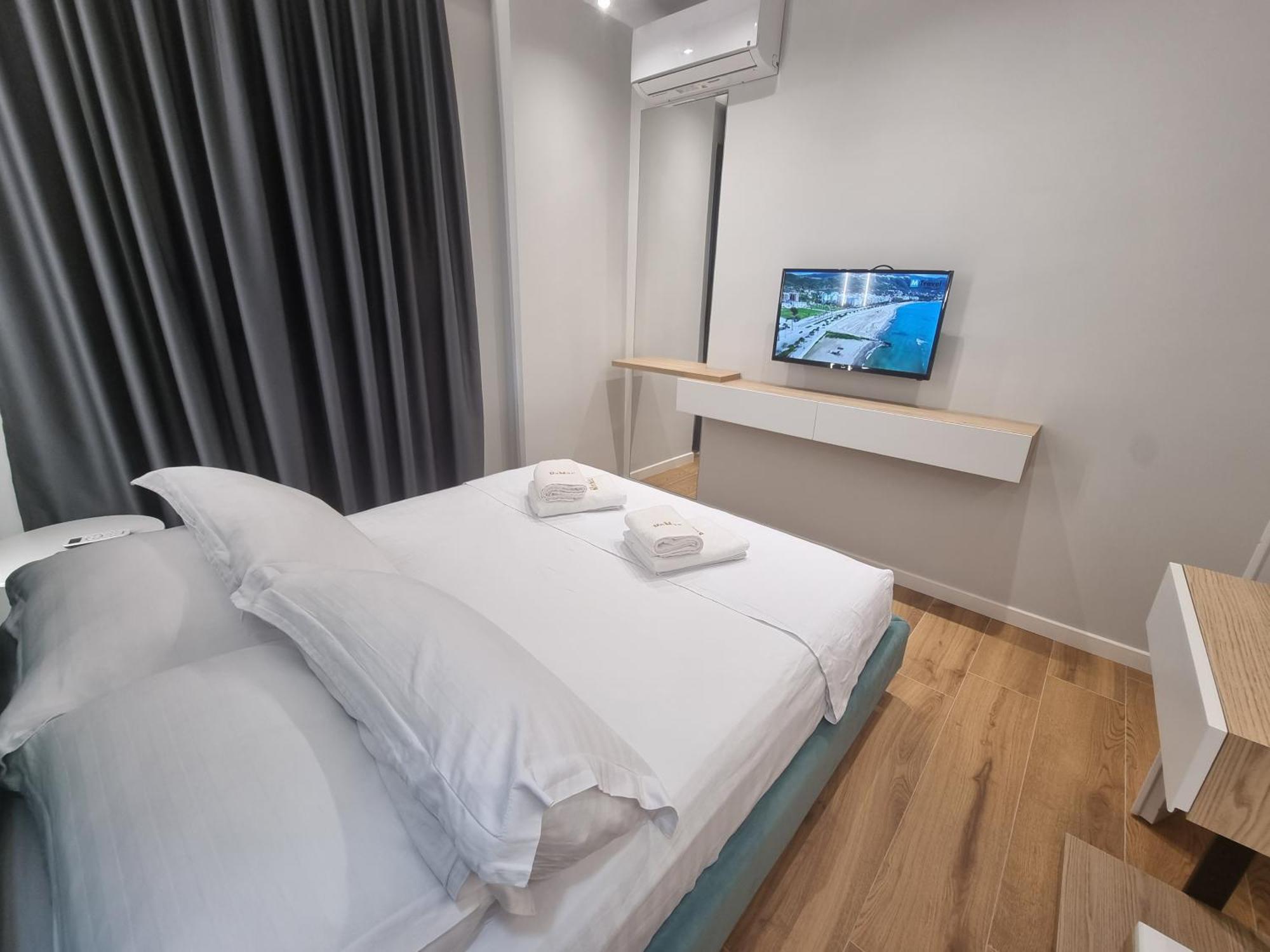 Remar Apartments Vlorë Buitenkant foto