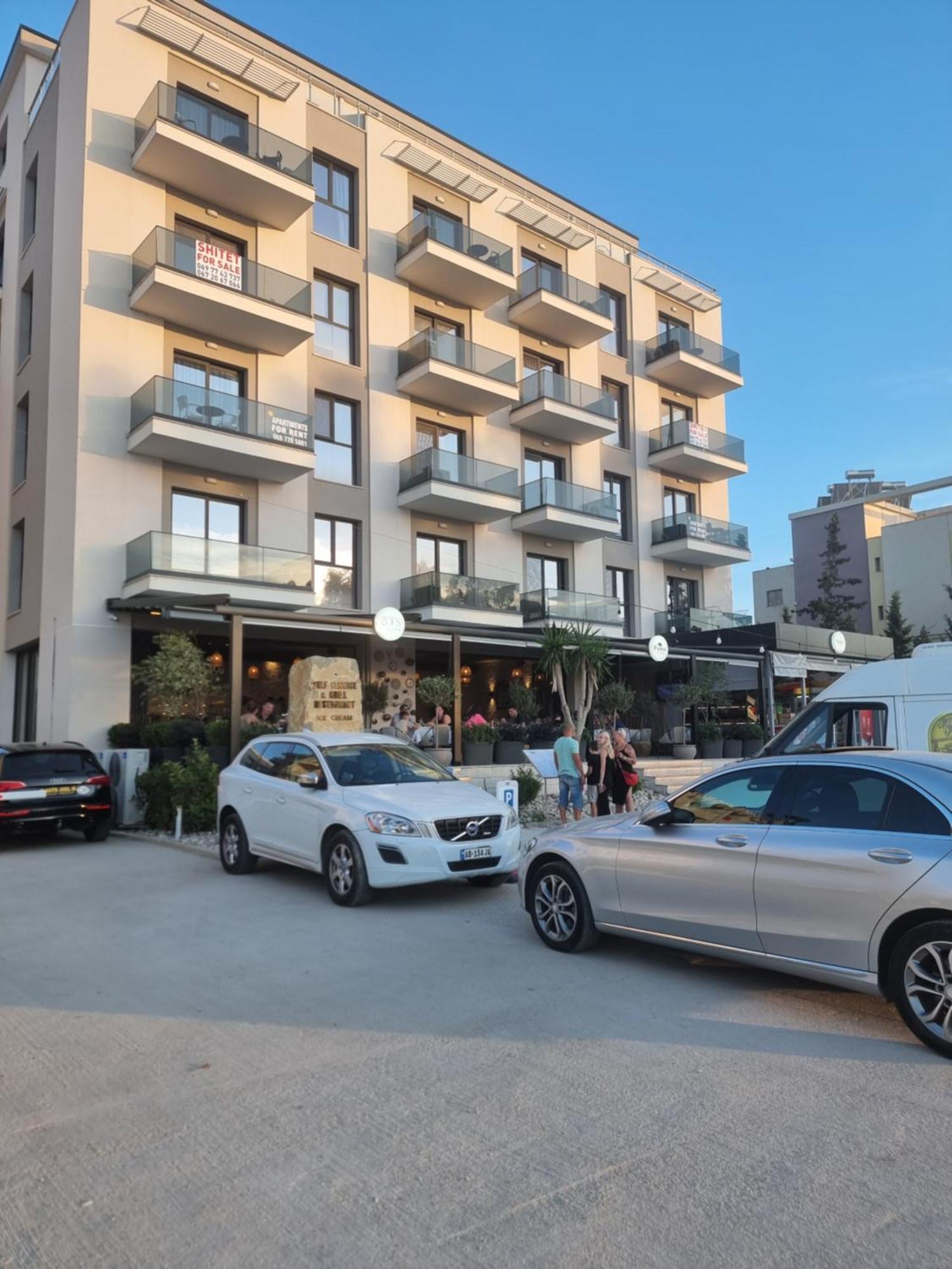 Remar Apartments Vlorë Buitenkant foto